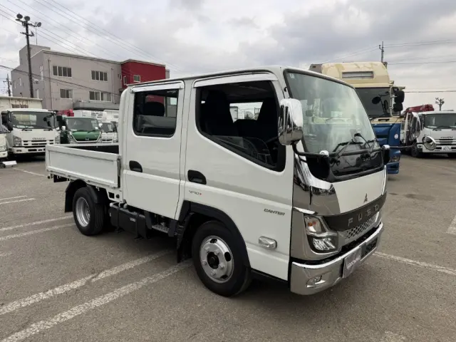 三菱 キャンター 2RG-FBA20(2WD)の写真2