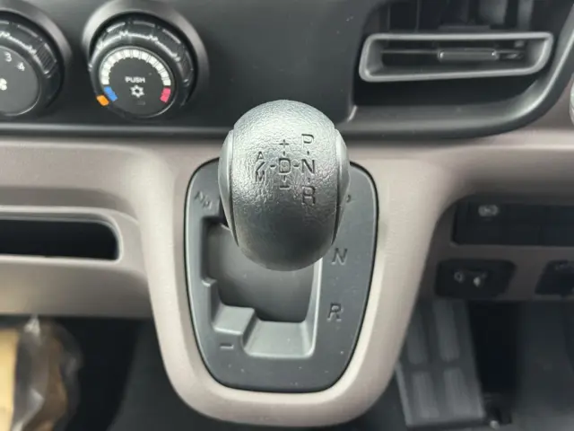 三菱 キャンター 2RG-FBA20(2WD)の写真28