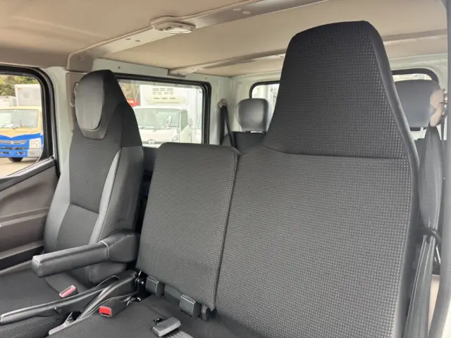 三菱 キャンター 2RG-FBA20(2WD)の写真30