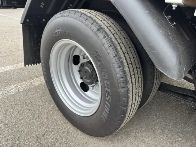 三菱 キャンター 2RG-FBA20(2WD)の写真37