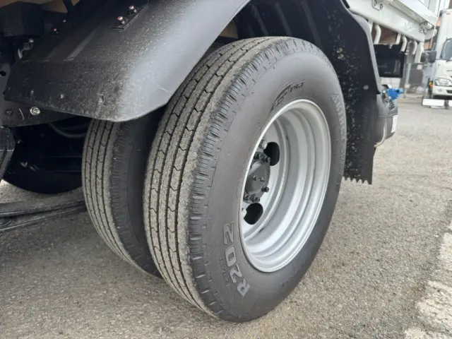 三菱 キャンター 2RG-FBA20(2WD)の写真38