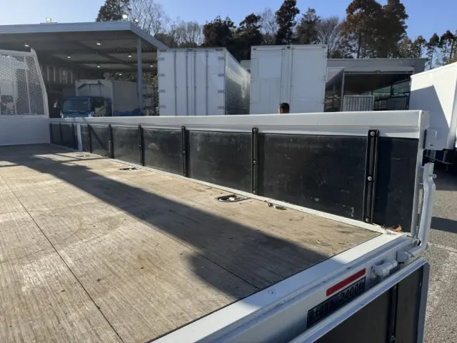 いすゞ フォワード 2RG-FRR90S2(未入力/関係無)の写真9