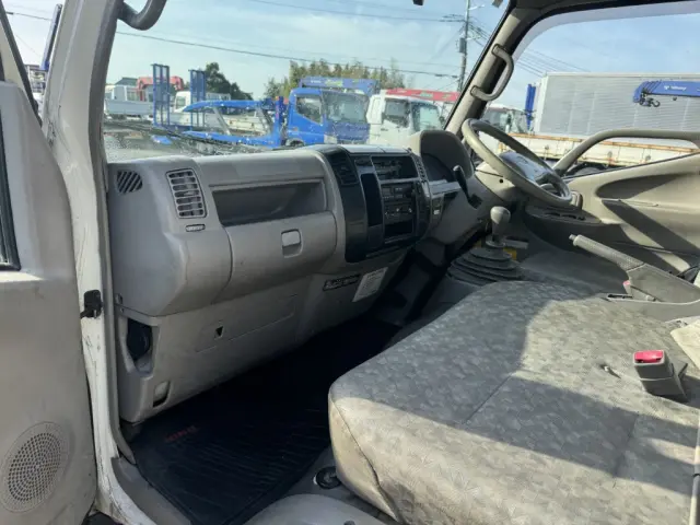 日野 デュトロ PB-XZU354E(2WD)の写真39