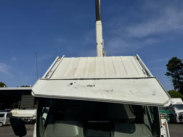 日野 デュトロ PB-XZU354E(2WD)の写真44