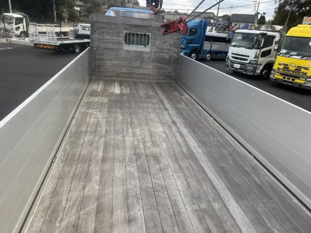 日野 レンジャー ADG-GK8JNWA(6x4)の写真12