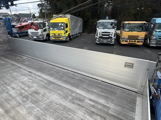 日野 レンジャー ADG-GK8JNWA(6x4)の写真12