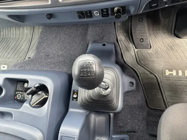 日野 レンジャー ADG-GK8JNWA(6x4)の写真40