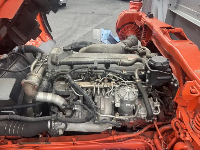 日野 レンジャー ADG-GK8JNWA(6x4)の写真45