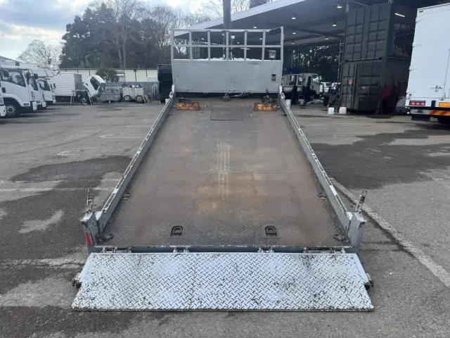 いすゞ エルフ SKG-NPR85YN(2WD)の写真9