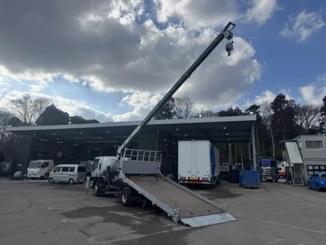 いすゞ エルフ SKG-NPR85YN(2WD)の写真13