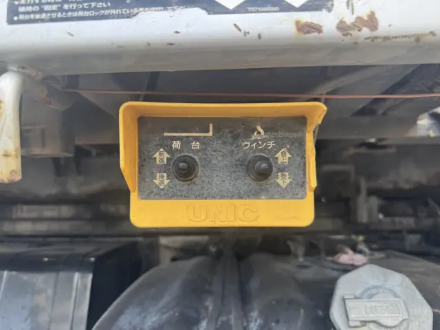 いすゞ エルフ SKG-NPR85YN(2WD)の写真19