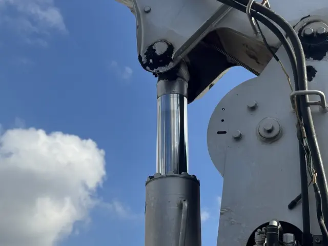 いすゞ エルフ SKG-NPR85YN(2WD)の写真24