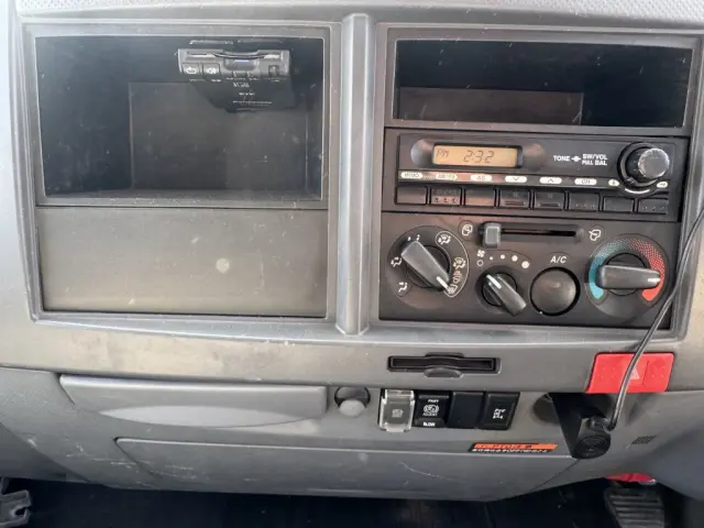 いすゞ エルフ SKG-NPR85YN(2WD)の写真39