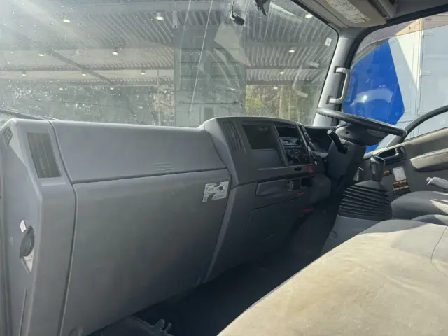 いすゞ エルフ SKG-NPR85YN(2WD)の写真45