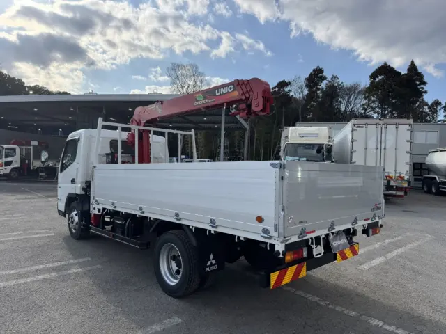 三菱 キャンター 2RG-FEB80(2WD)の写真4