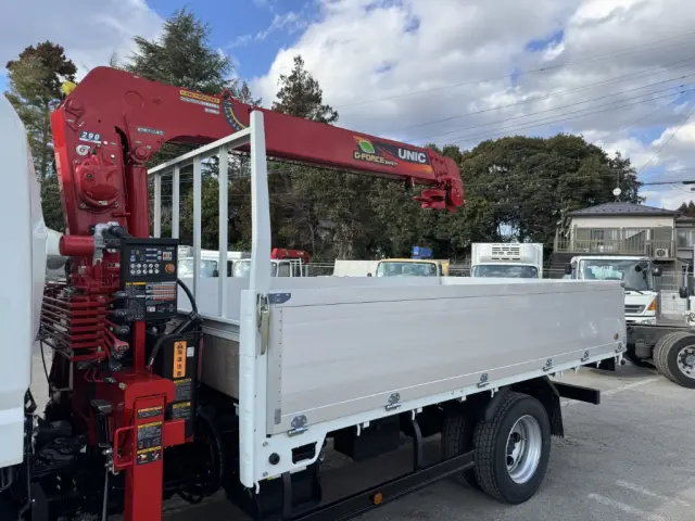 三菱 キャンター 2RG-FEB80(2WD)の写真7