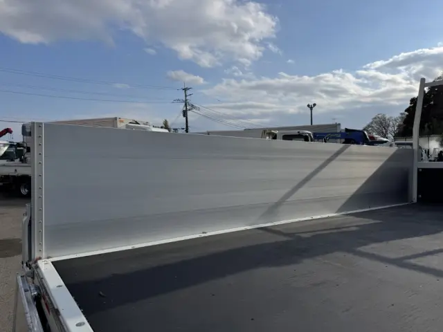 三菱 キャンター 2RG-FEB80(2WD)の写真10