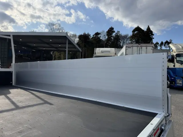 三菱 キャンター 2RG-FEB80(2WD)の写真11