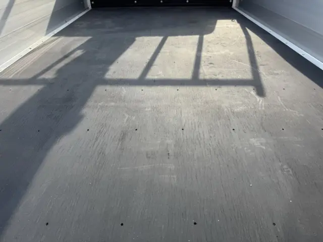 三菱 キャンター 2RG-FEB80(2WD)の写真12