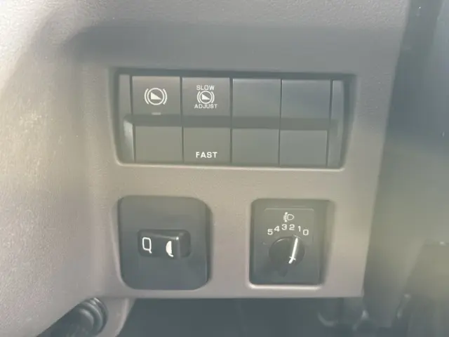 三菱 キャンター 2RG-FEB80(2WD)の写真35