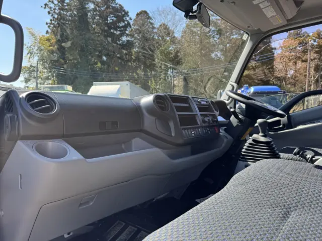 日野 デュトロ 2KG-XZU712M(2WD)の写真37