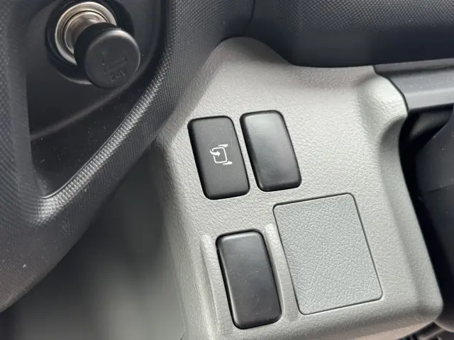 日野 デュトロ 2KG-XZU710M(2WD)の写真30