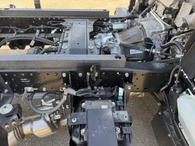 いすゞ エルフ 2PG-NKS88AD(4WD)の写真20