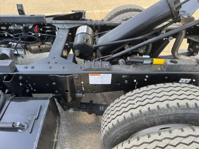 いすゞ エルフ 2PG-NKS88AD(4WD)の写真24