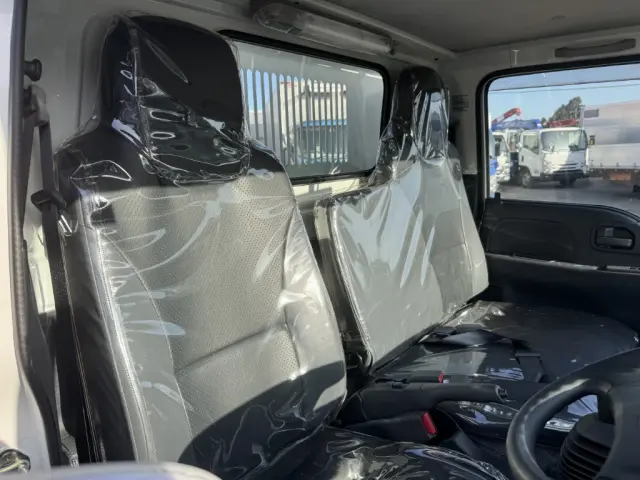 いすゞ エルフ 2PG-NKS88AD(4WD)の写真26