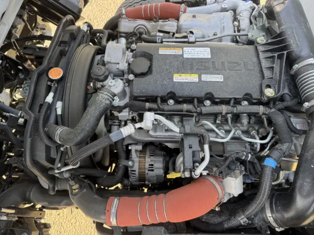 いすゞ エルフ 2PG-NKS88AD(4WD)の写真39