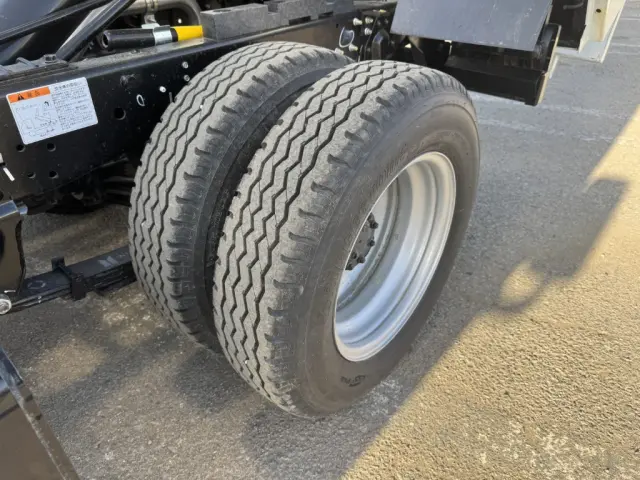 いすゞ エルフ 2PG-NKS88AD(4WD)の写真44