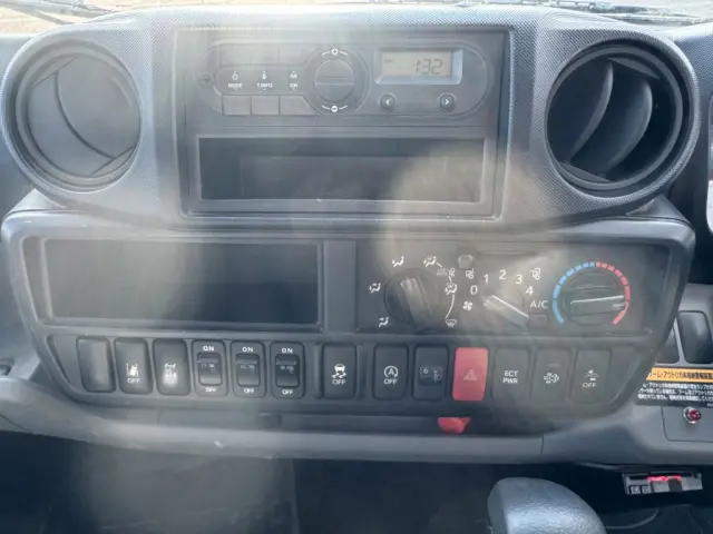 日野 デュトロ TPG-XZU650M(2WD)の写真33