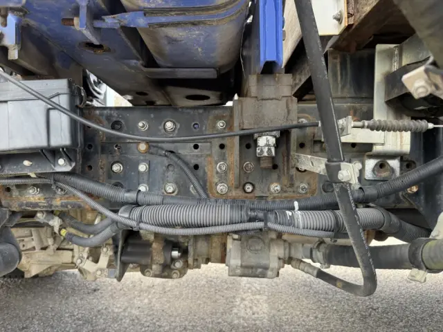 三菱 キャンター TKG-FEA50(2WD)の写真24