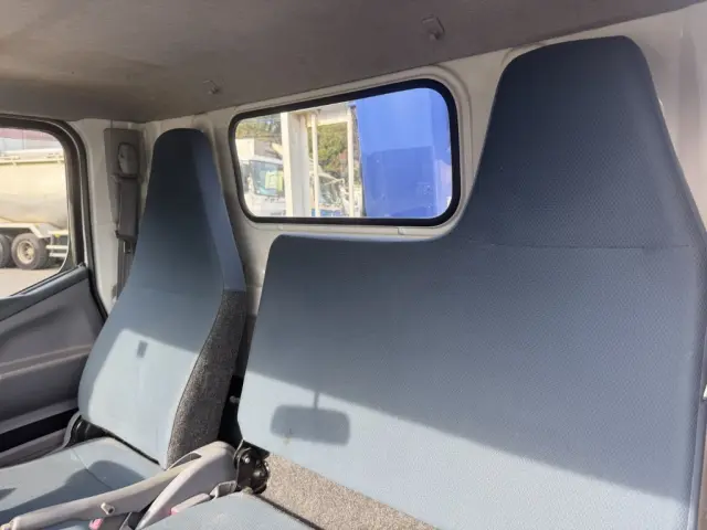 三菱 キャンター TKG-FEA50(2WD)の写真35