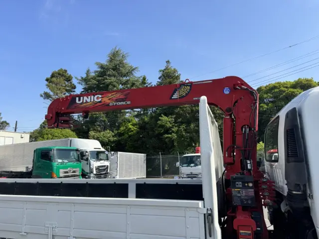 いすゞ フォワード 2RG-FRR90S2(2WD)の写真14