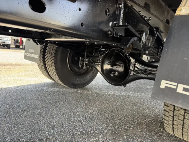 いすゞ フォワード 2RG-FRR90S2(2WD)の写真27