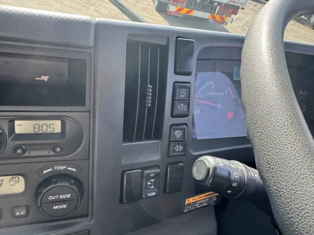 いすゞ フォワード 2RG-FRR90S2(2WD)の写真37