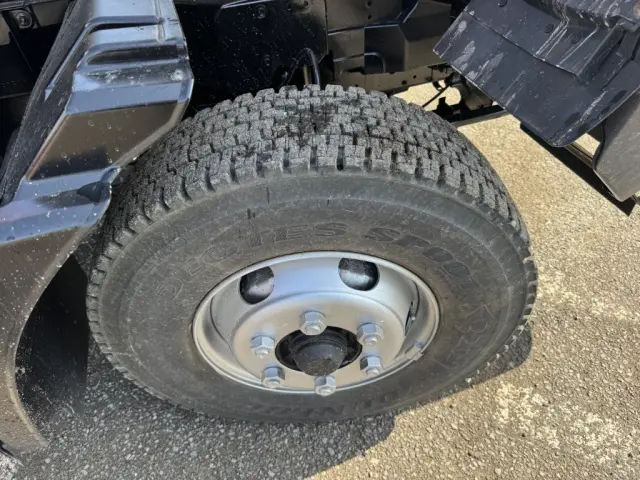 いすゞ フォワード 2RG-FRR90S2(2WD)の写真47