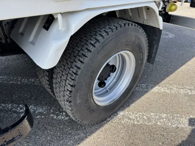 いすゞ フォワード 2RG-FRR90S2(2WD)の写真49