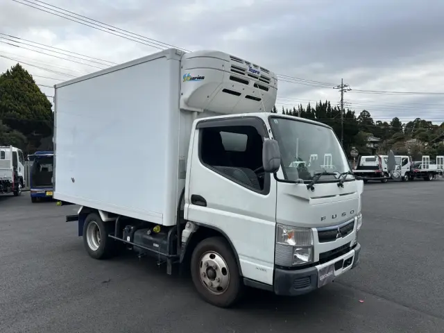三菱 キャンター TPG-FBA50(2WD)の写真2