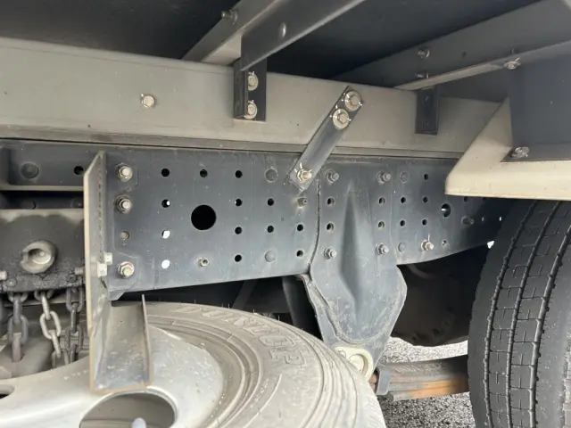 三菱 キャンター TPG-FBA50(2WD)の写真22