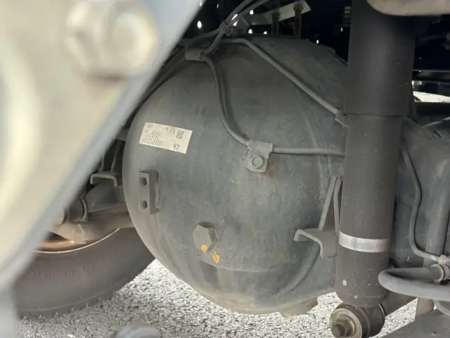 三菱 キャンター TPG-FBA50(2WD)の写真24