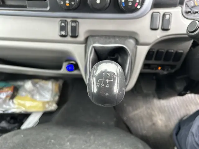 三菱 キャンター TPG-FBA50(2WD)の写真29