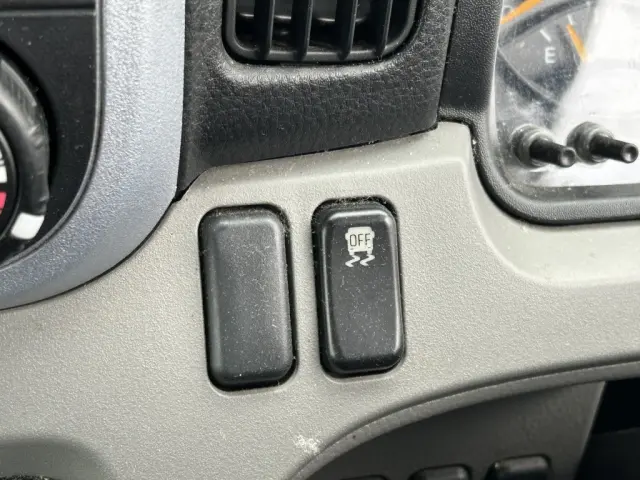 三菱 キャンター TPG-FBA50(2WD)の写真31