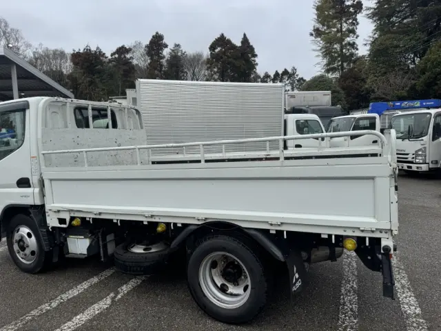 三菱 キャンター 2PG-FBAV0(2WD)の写真7