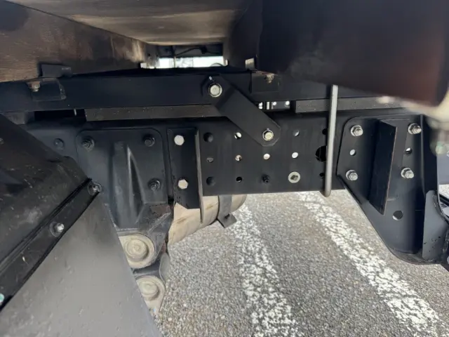 三菱 キャンター 2PG-FBAV0(2WD)の写真15