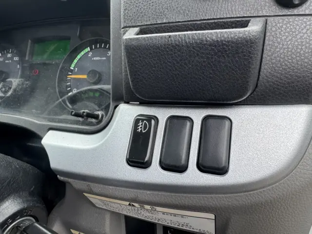 三菱 キャンター 2PG-FBAV0(2WD)の写真28