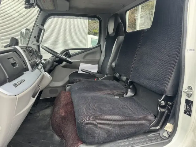 三菱 キャンター 2PG-FBAV0(2WD)の写真32