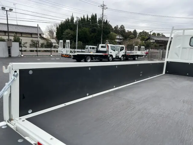 三菱 キャンター 2RG-FEB80(2WD)の写真10