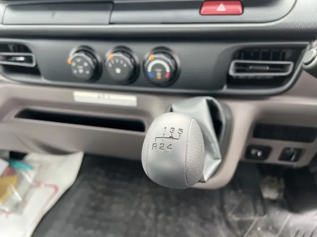 三菱 キャンター 2RG-FEB80(2WD)の写真25